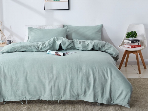 Four piece bed sheet set